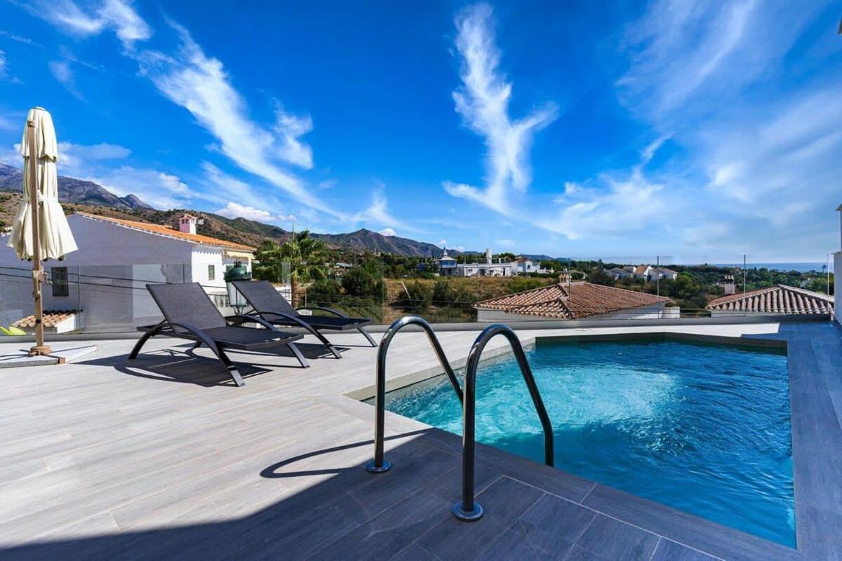 Apartamento Royal Palm Nerja Exterior foto